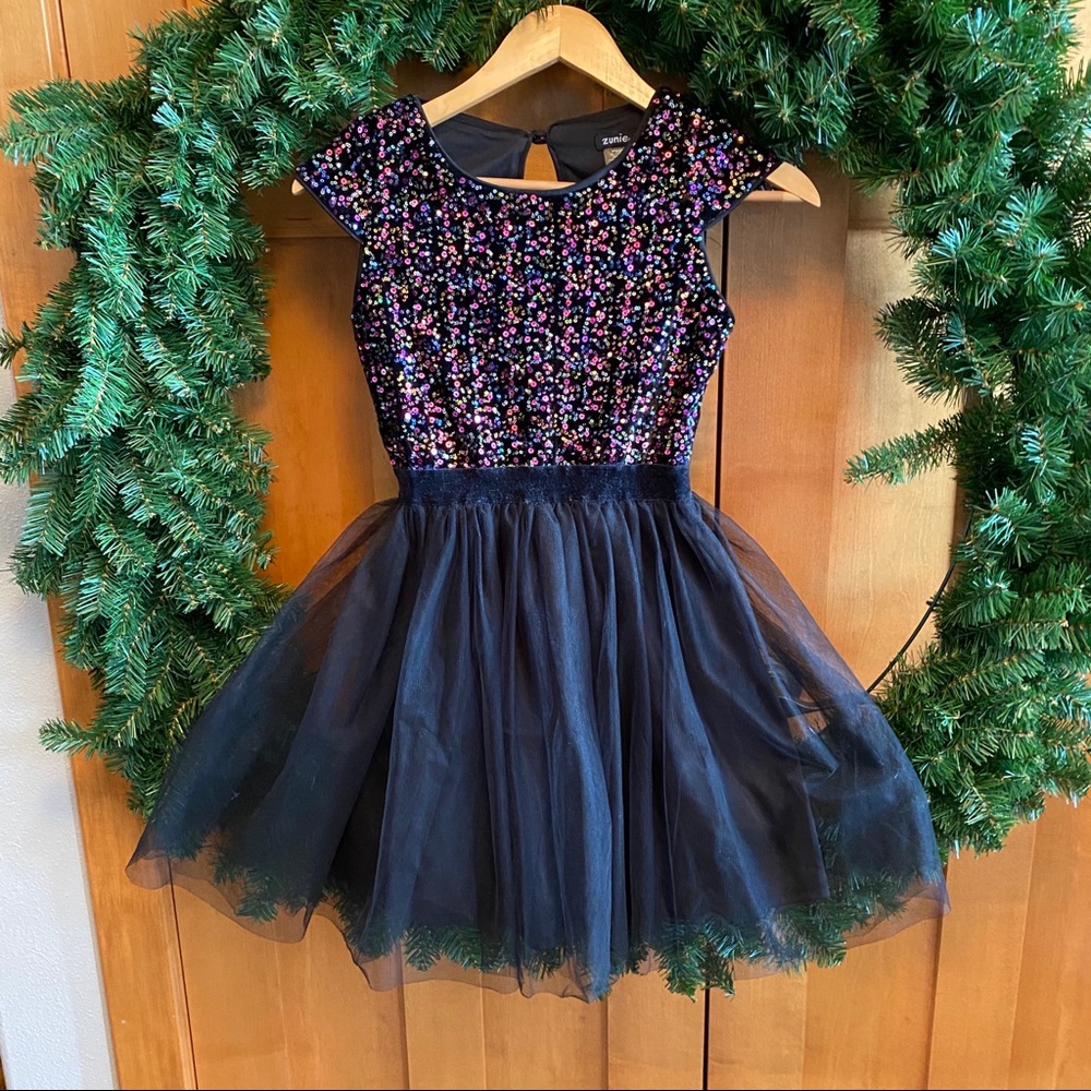 Girls’ Sequin & Tulle Dress w/ Velvet Band CUTE!